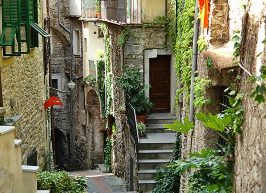 gasse-dolceacqua-ligurien